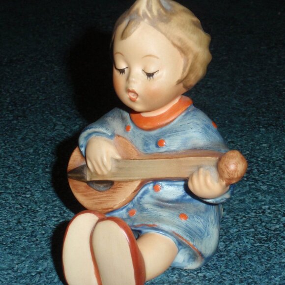 "Joyful" Goebel Hummel Figurine #53 TMK6 Girl Playing Guitar - CHRISTMAS GIFT! - Picture 3 of 9